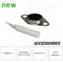 Flushed thermoplastic CSA contact with magnet